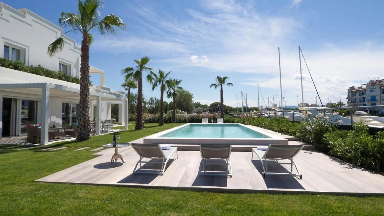 Portoverde Beach Villa 12, Emma Villas Misano Adriatico Italy